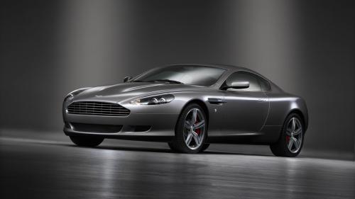 Aston Martin DB9 spredu